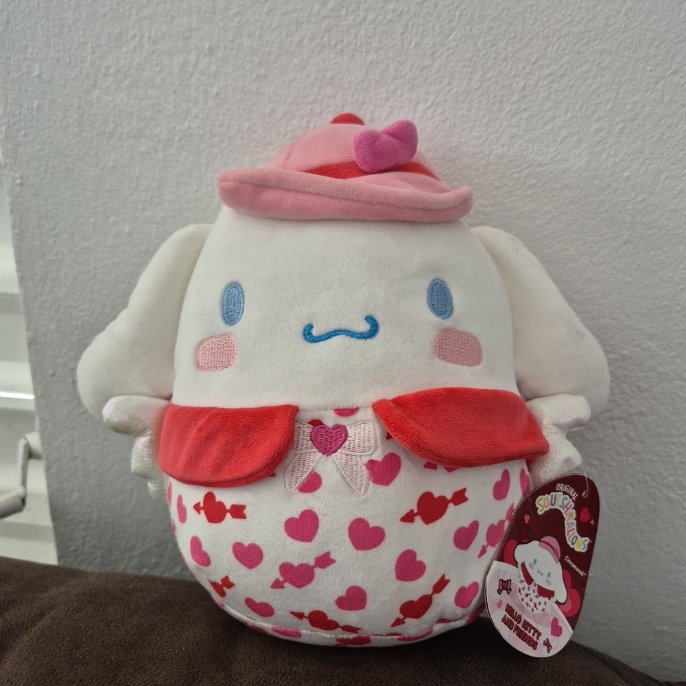 Squishmallows Sanrio 8 inch Cinnamoroll plush